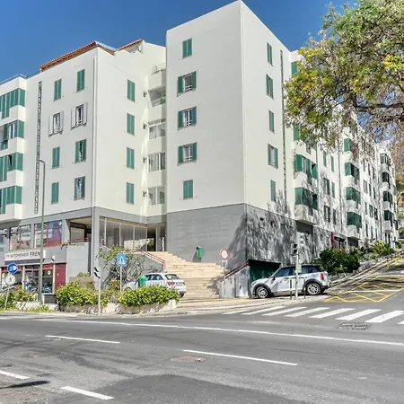 Maranta House, A In Madeira Apartment